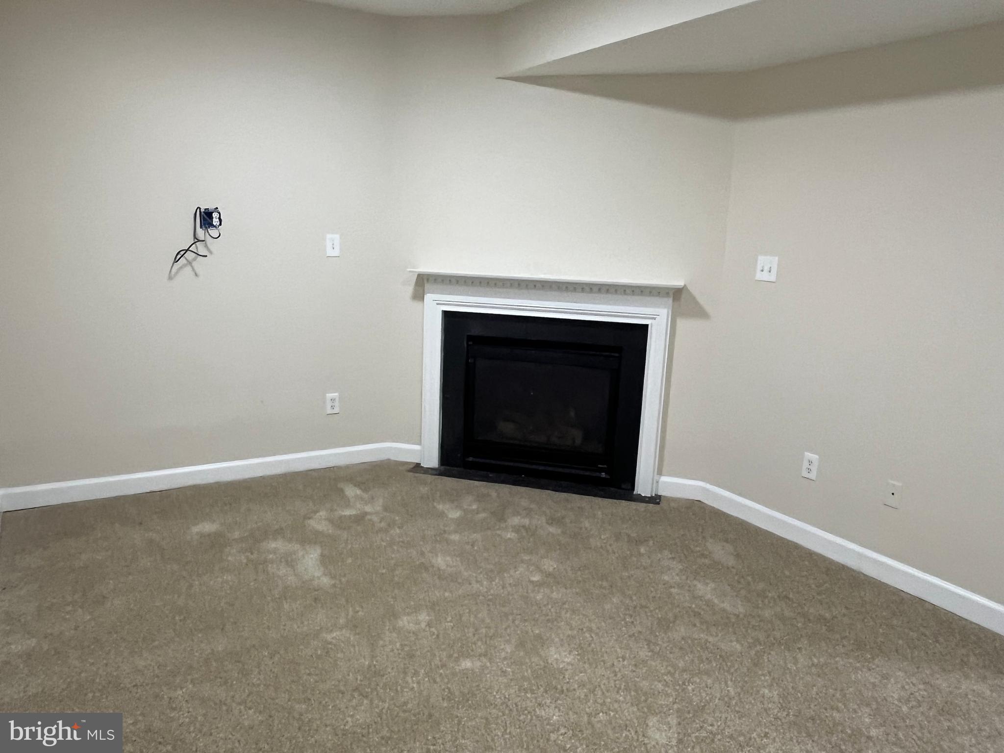 RENAISSANCE PLAZA - Residential