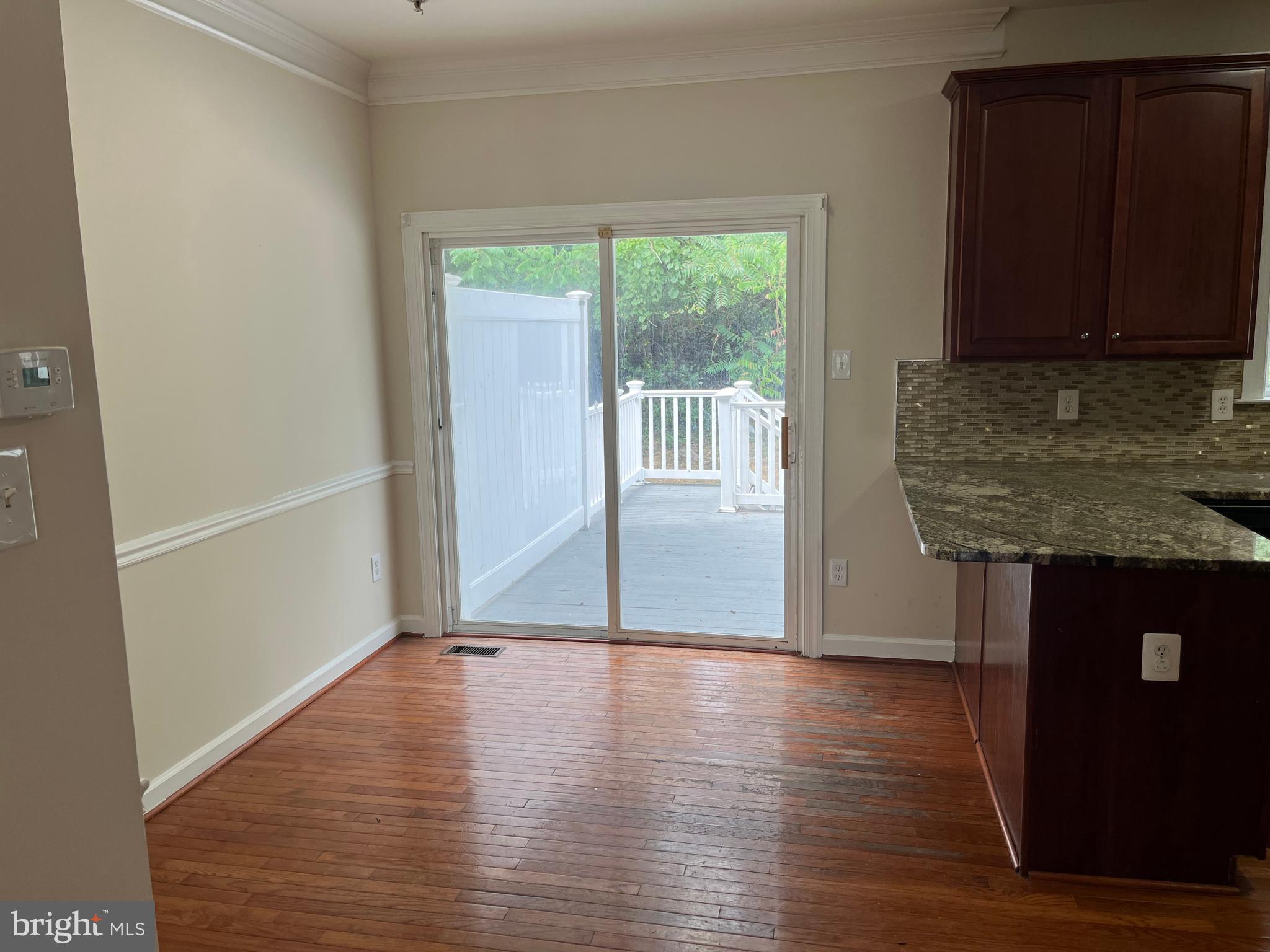 RENAISSANCE PLAZA - Residential