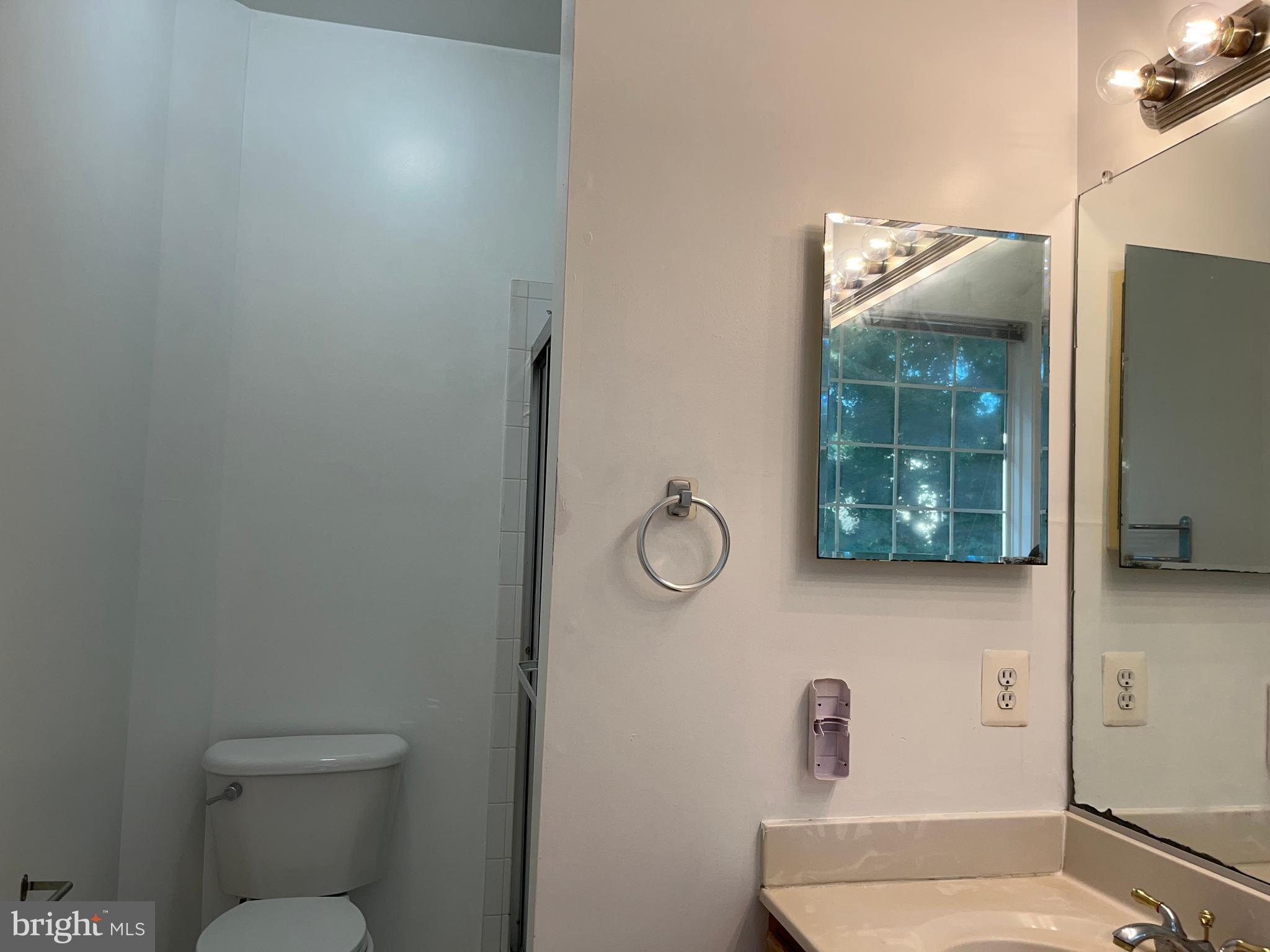 RENAISSANCE PLAZA - Residential