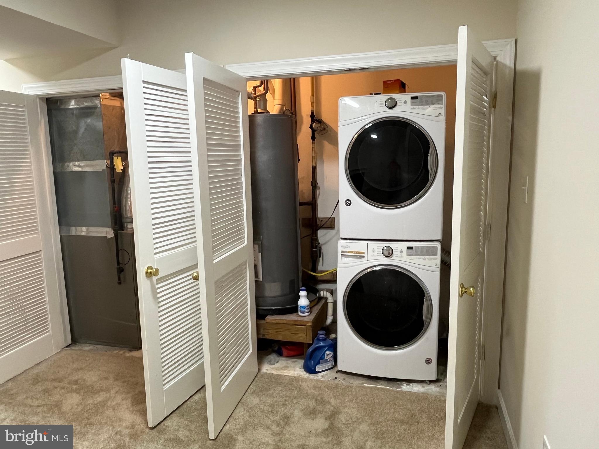 RENAISSANCE PLAZA - Residential