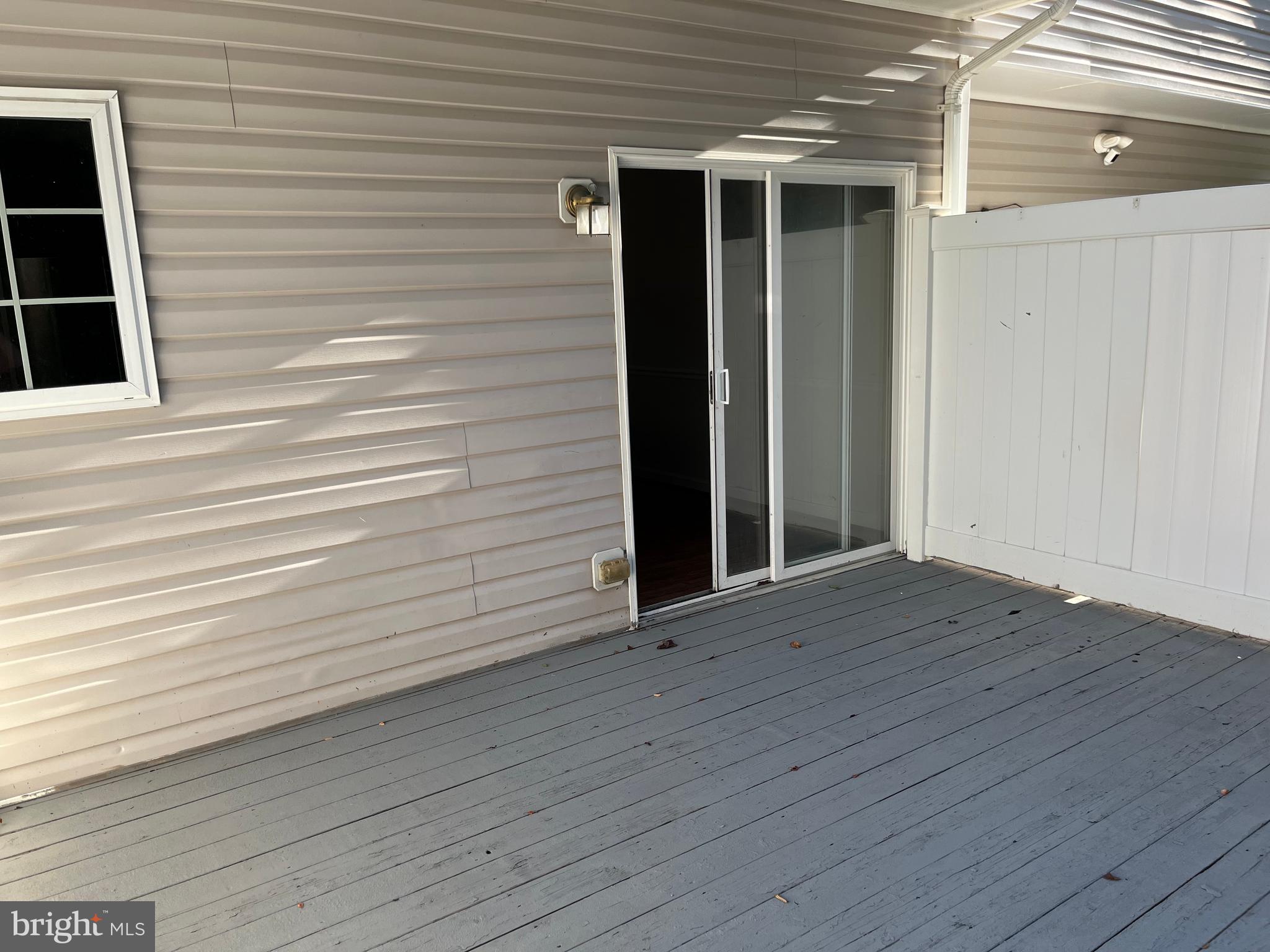 RENAISSANCE PLAZA - Residential