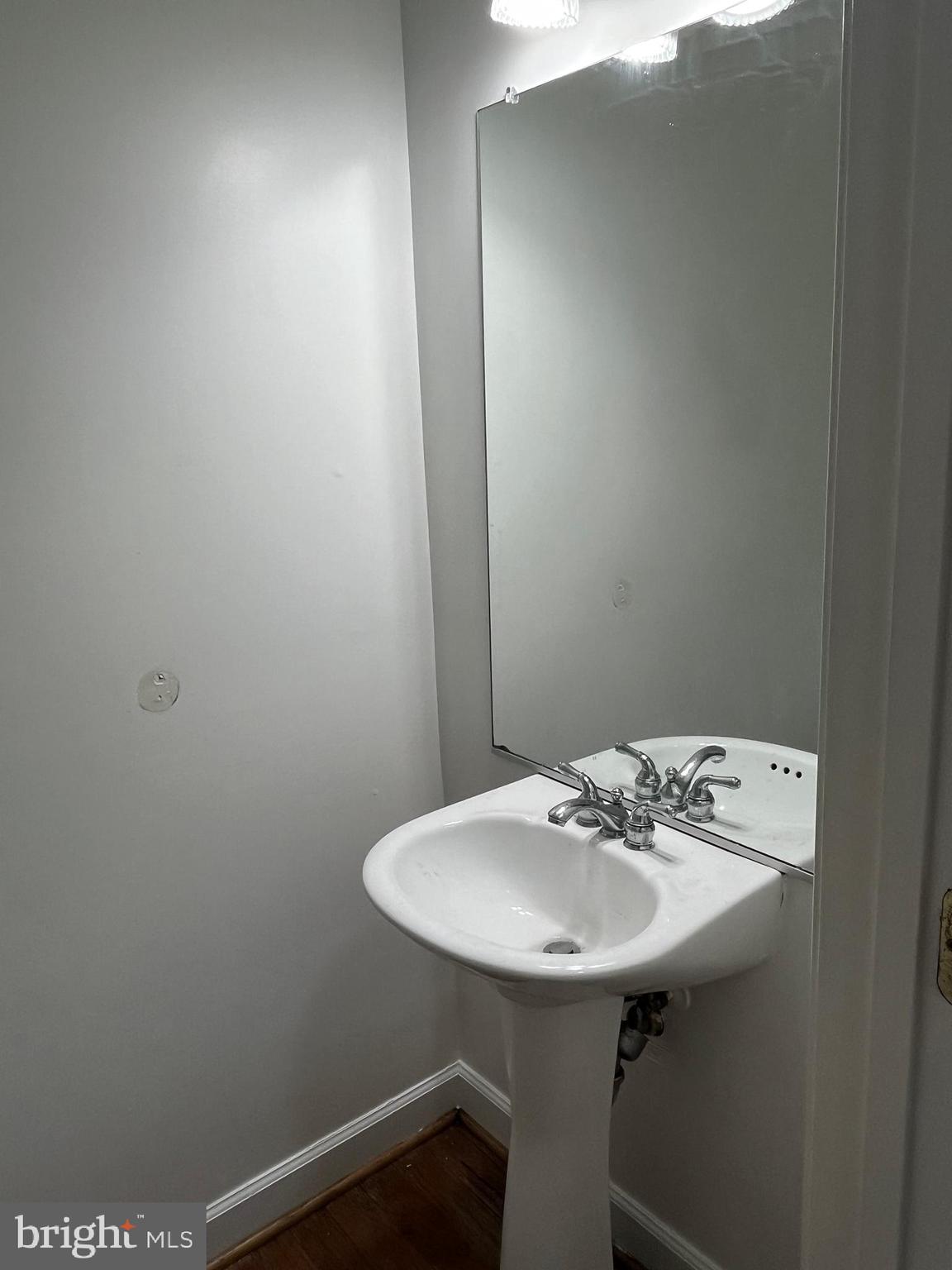 RENAISSANCE PLAZA - Residential