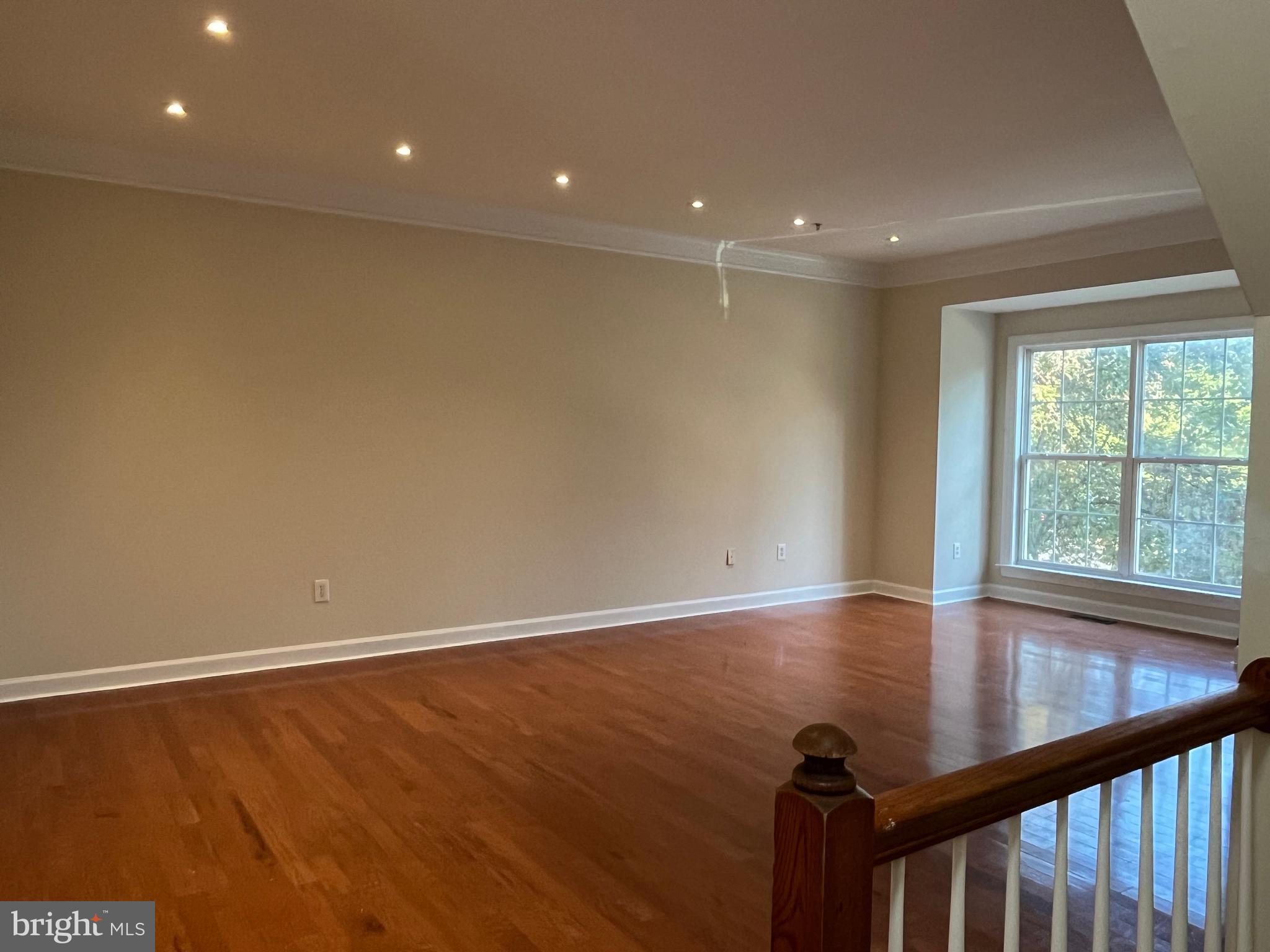 RENAISSANCE PLAZA - Residential