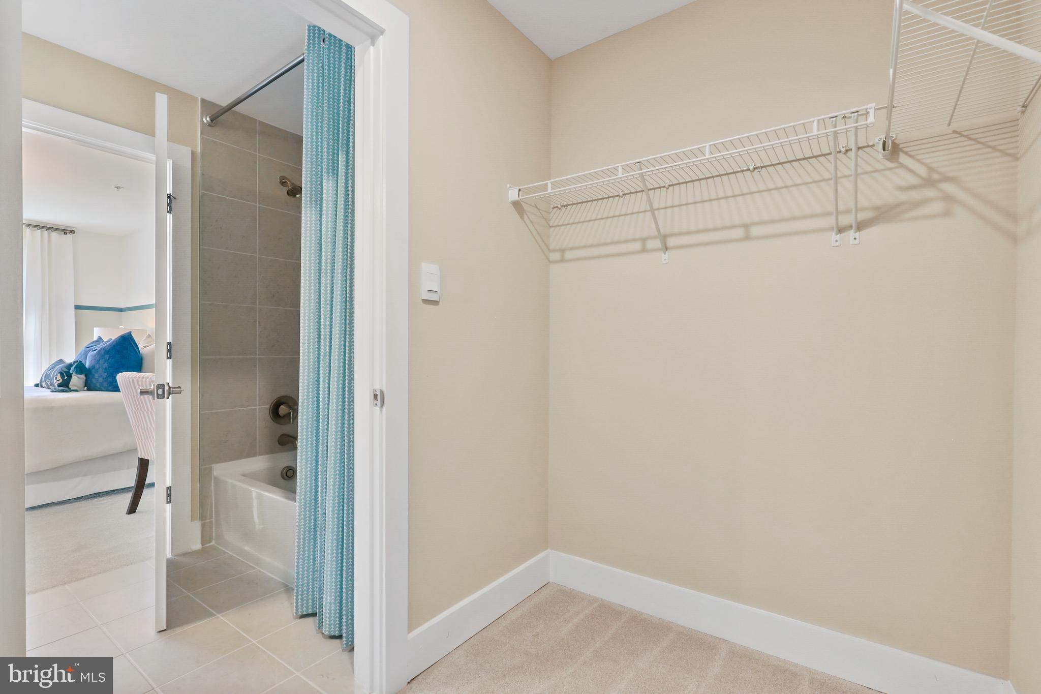 SENECA FARM - Residential