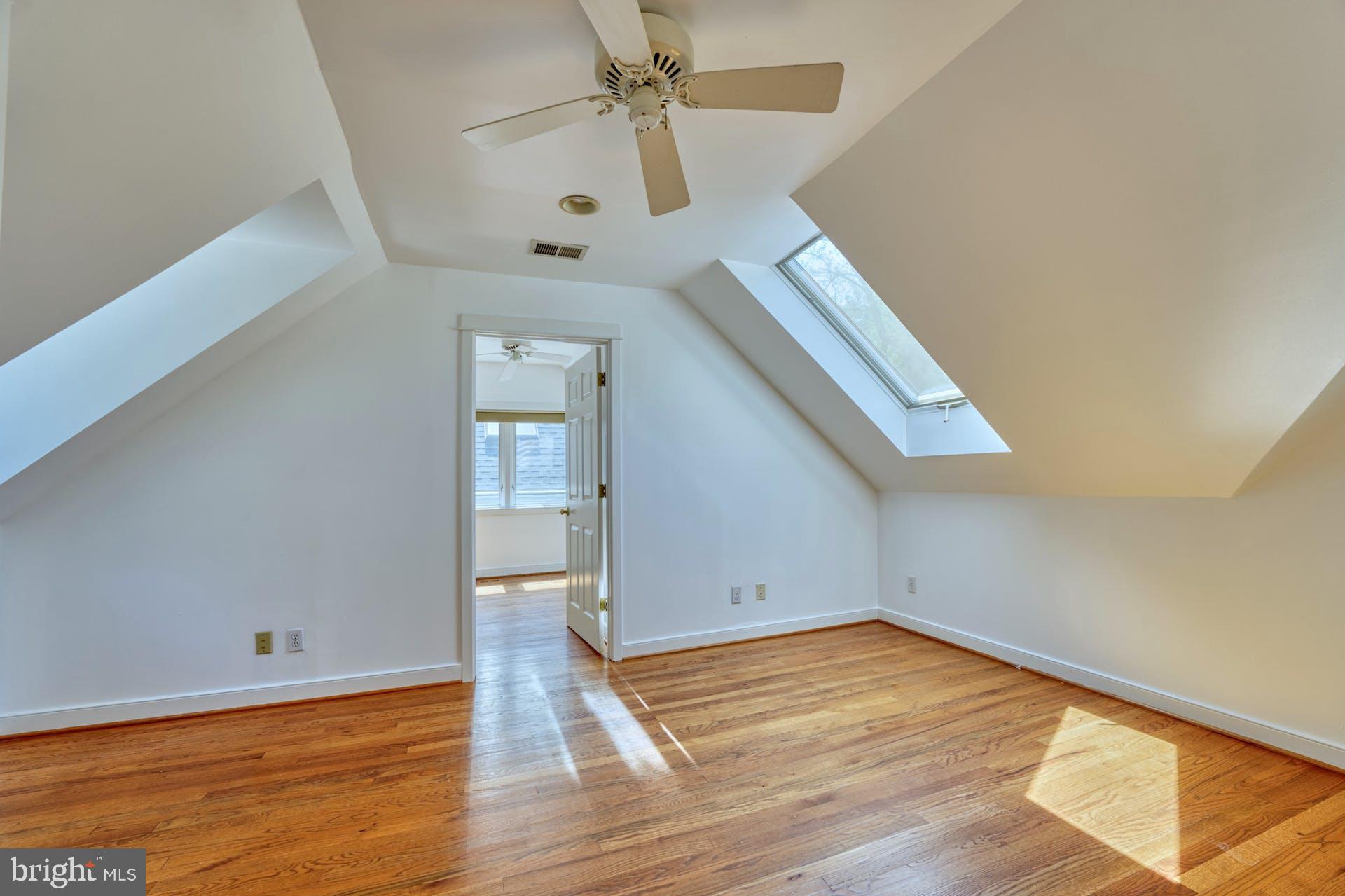 SLEEPY HOLLOW - Residential