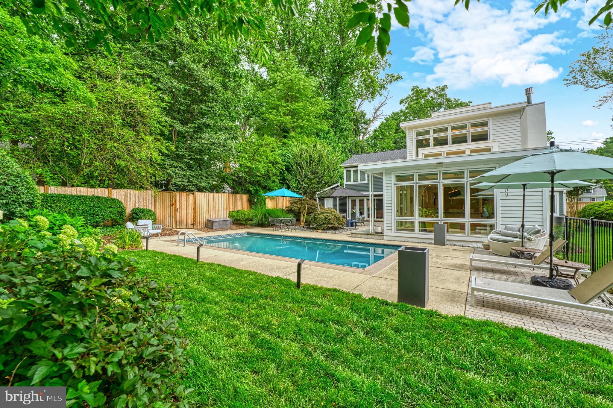 SLEEPY HOLLOW - Residential