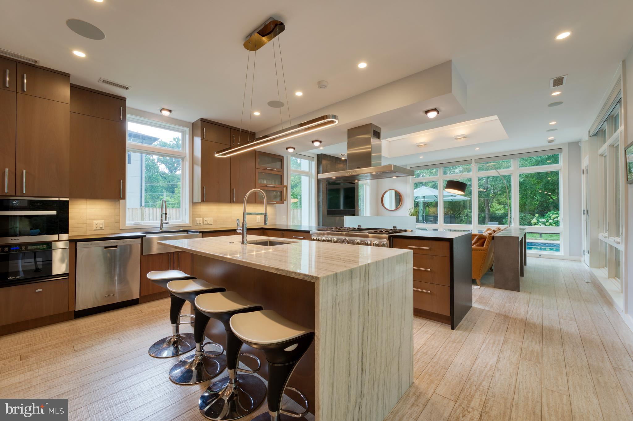 SLEEPY HOLLOW - Residential