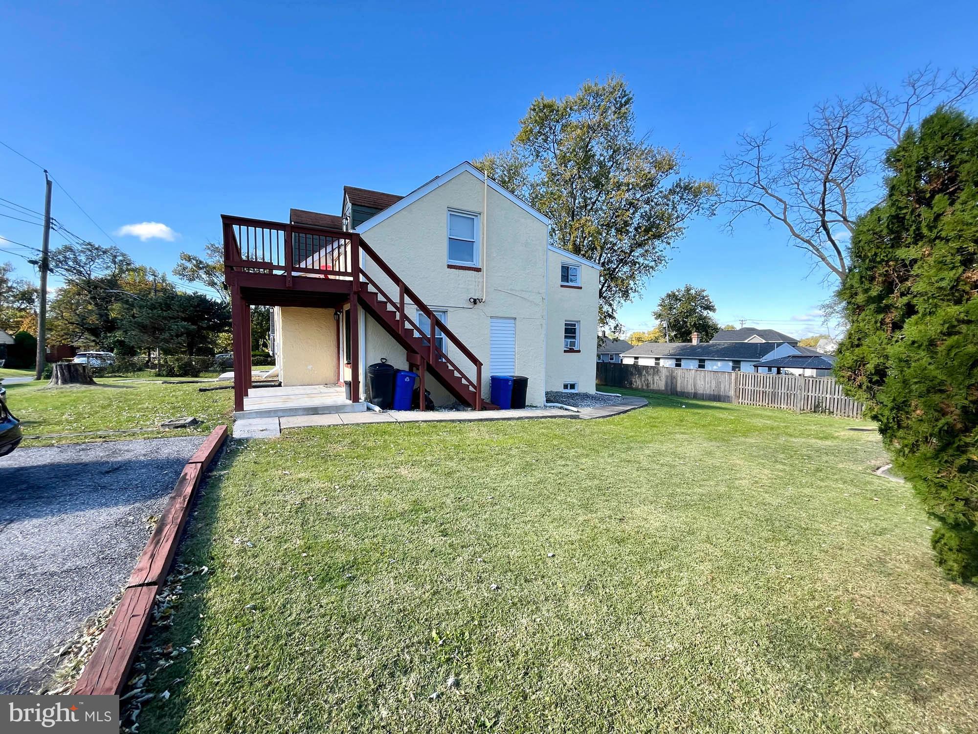 CATONSVILLE MANOR - Residential