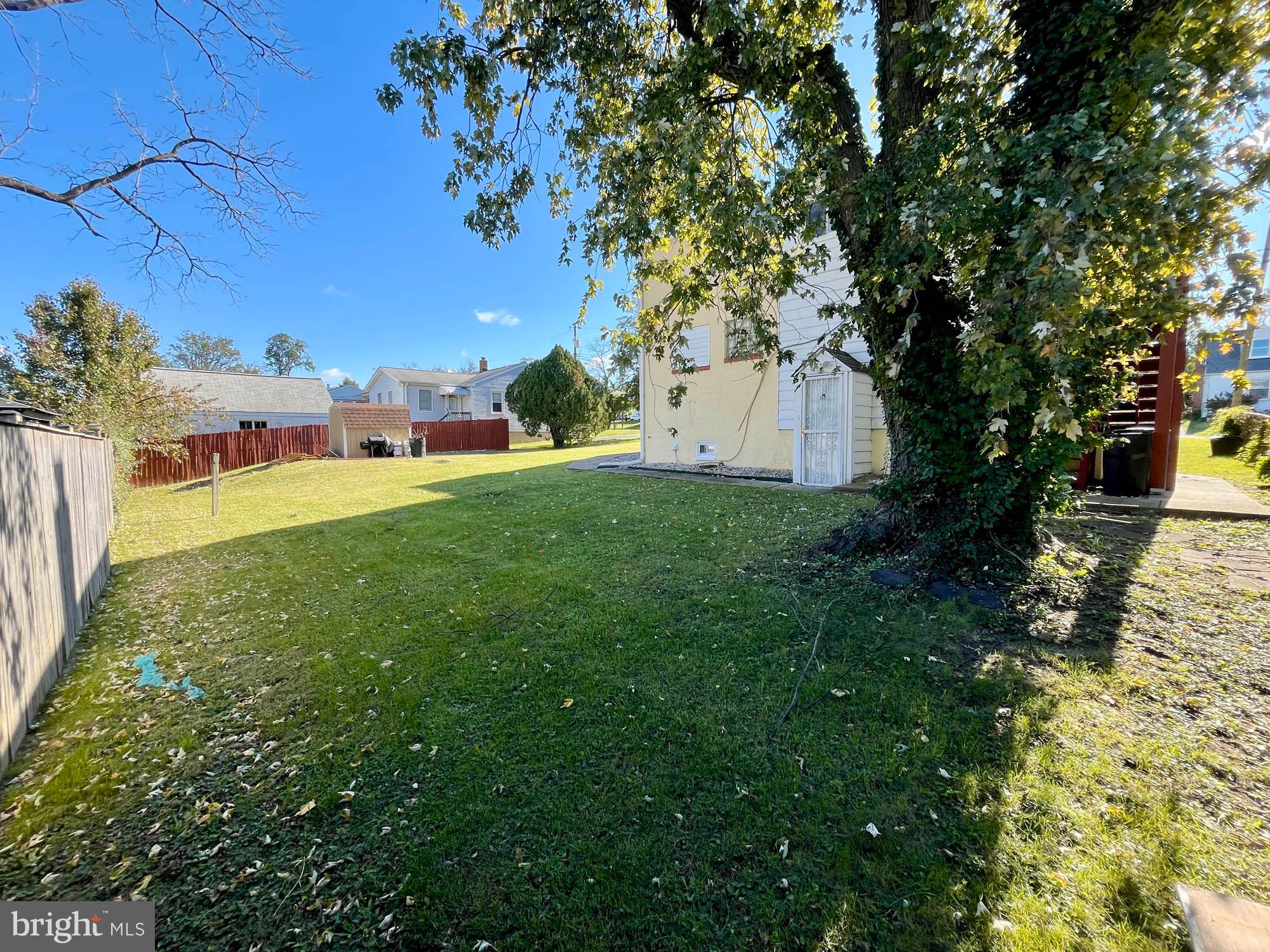 CATONSVILLE MANOR - Residential