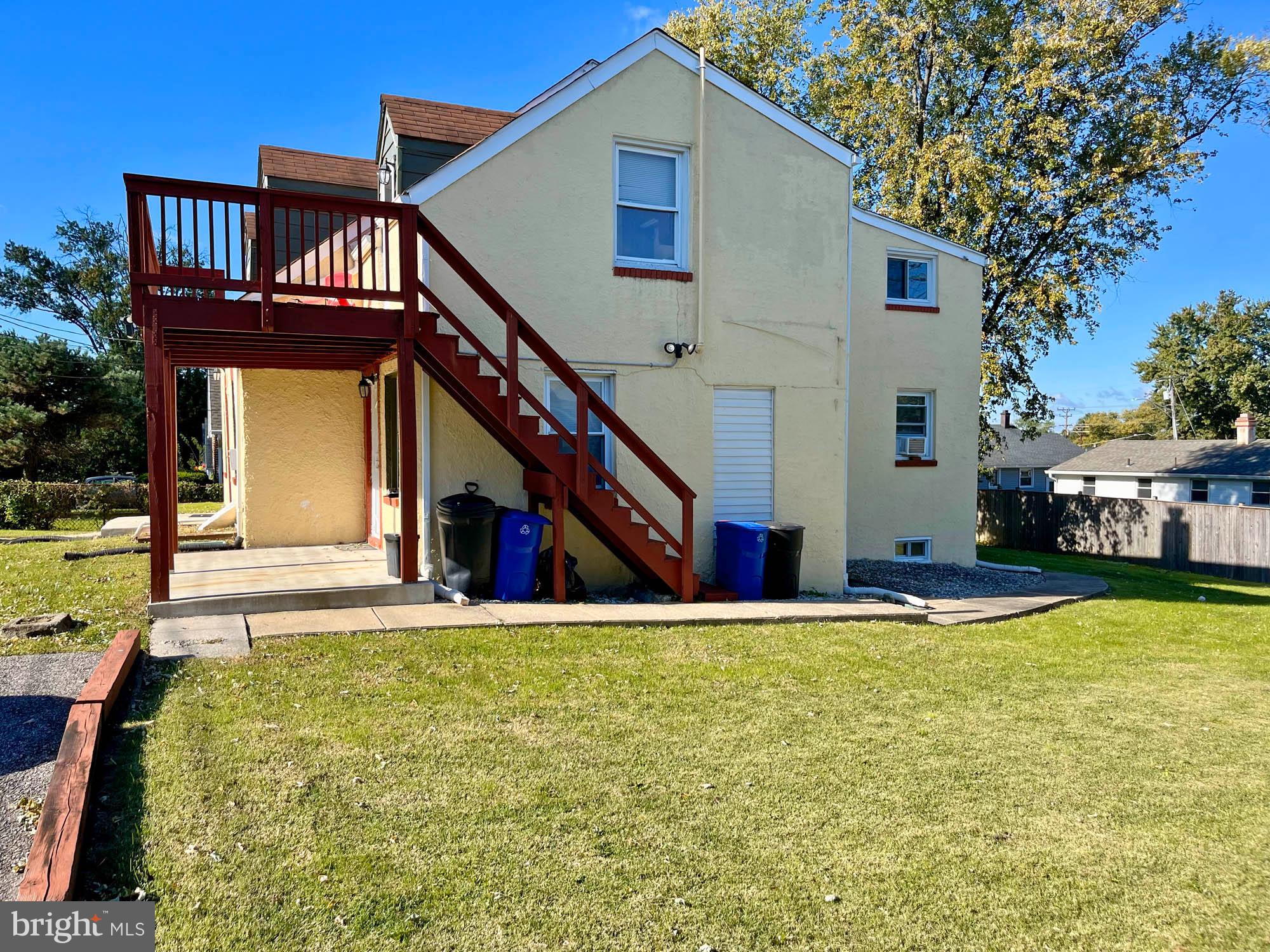 CATONSVILLE MANOR - Residential