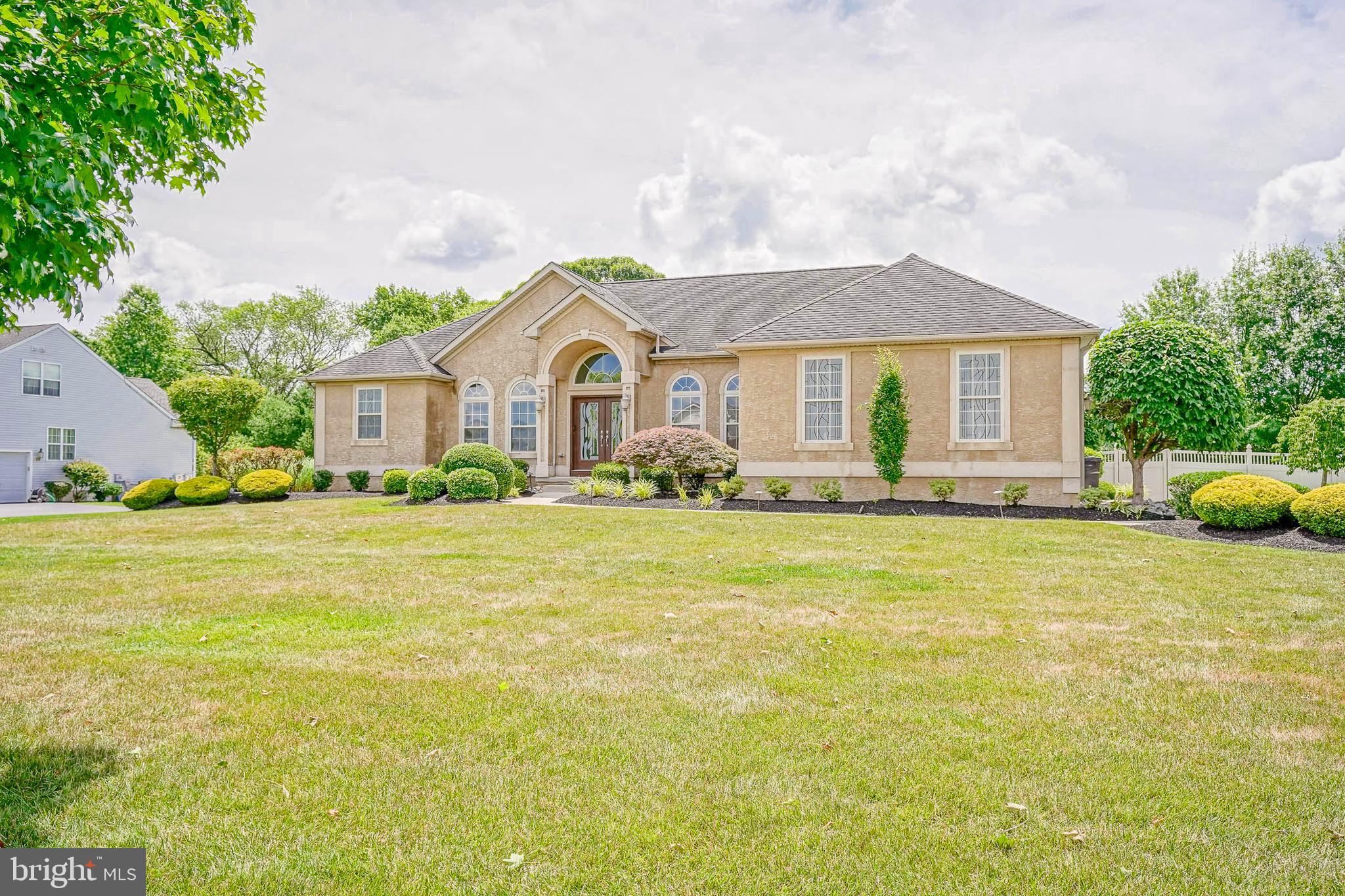 846 CYMBELINE COURT