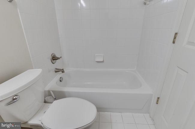 KING FARM - Residential Lease