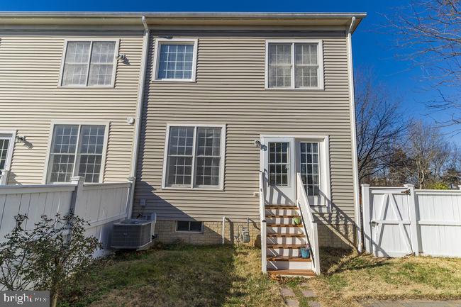 KING FARM - Residential Lease