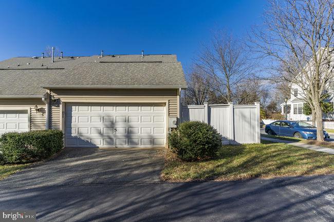 KING FARM - Residential Lease