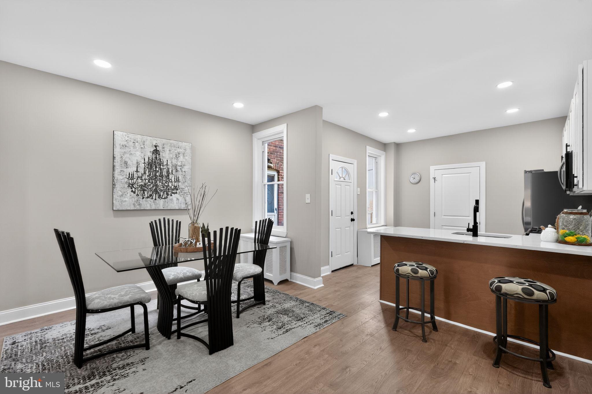 317 E ROCKLAND STREET