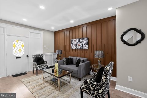 Townhouse For Sale - 317 E Rockland Street<br/> PHILADELPHIA, PA 19120