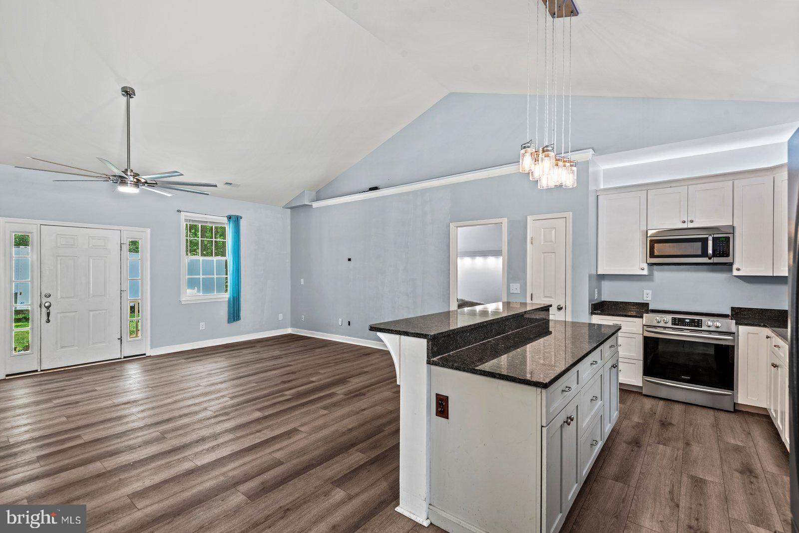 RAGGED POINT BEACH - Residential Lease