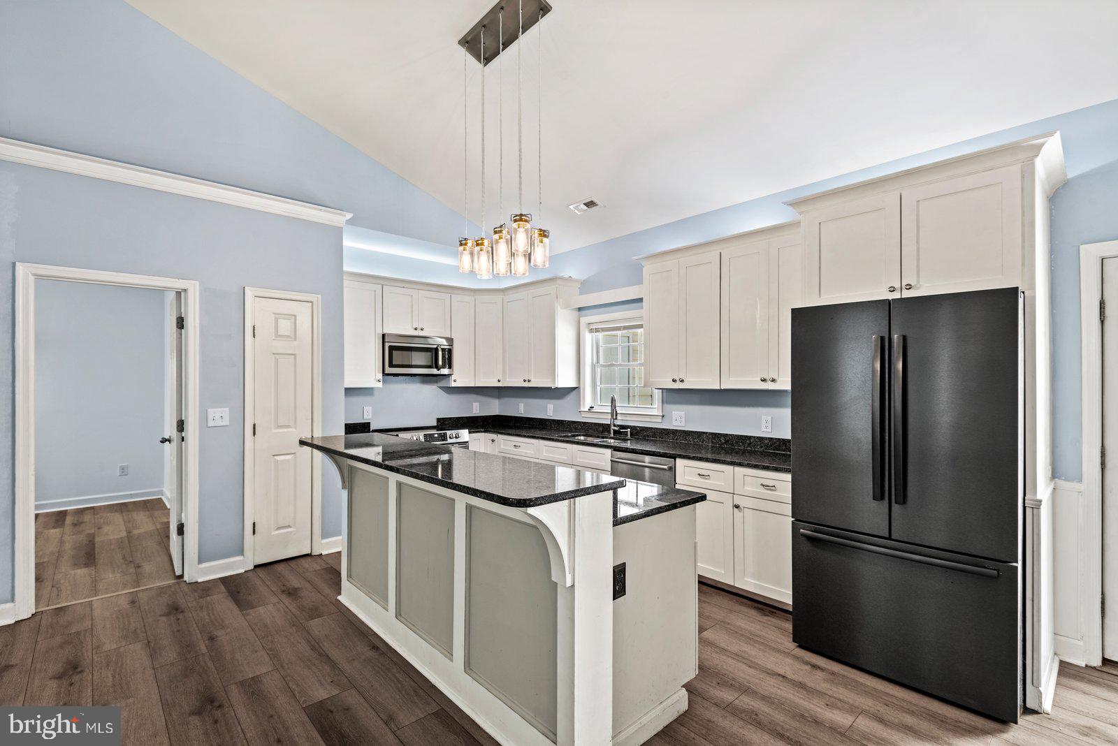 RAGGED POINT BEACH - Residential Lease