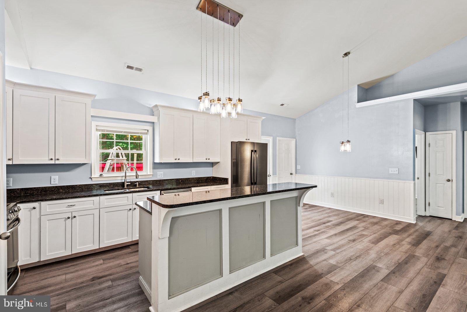 RAGGED POINT BEACH - Residential Lease