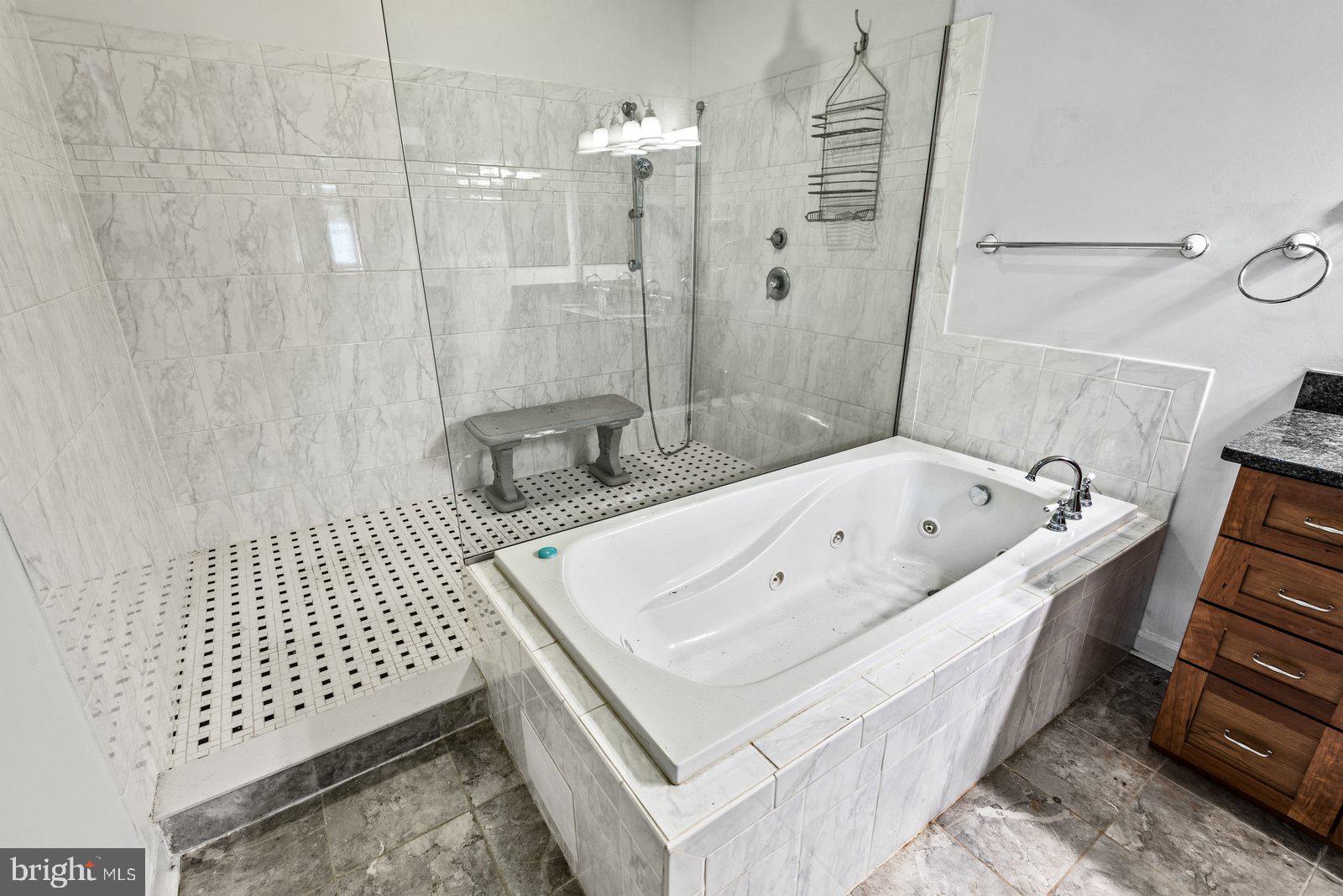 RAGGED POINT BEACH - Residential Lease