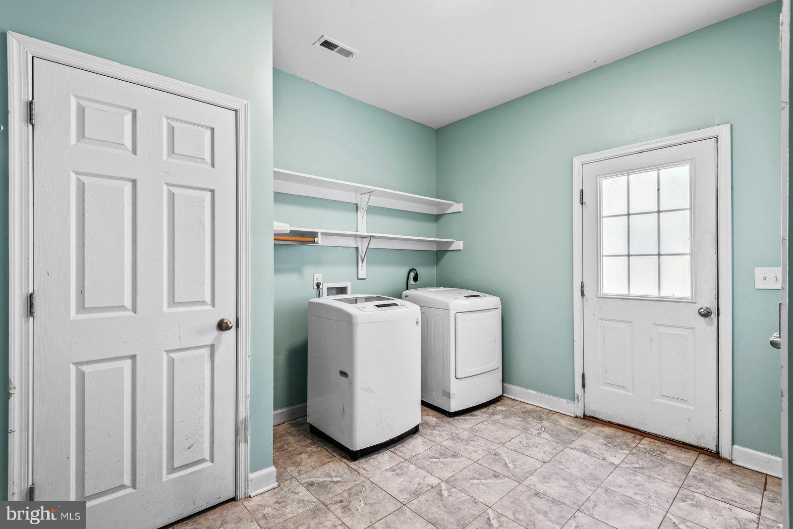 RAGGED POINT BEACH - Residential Lease