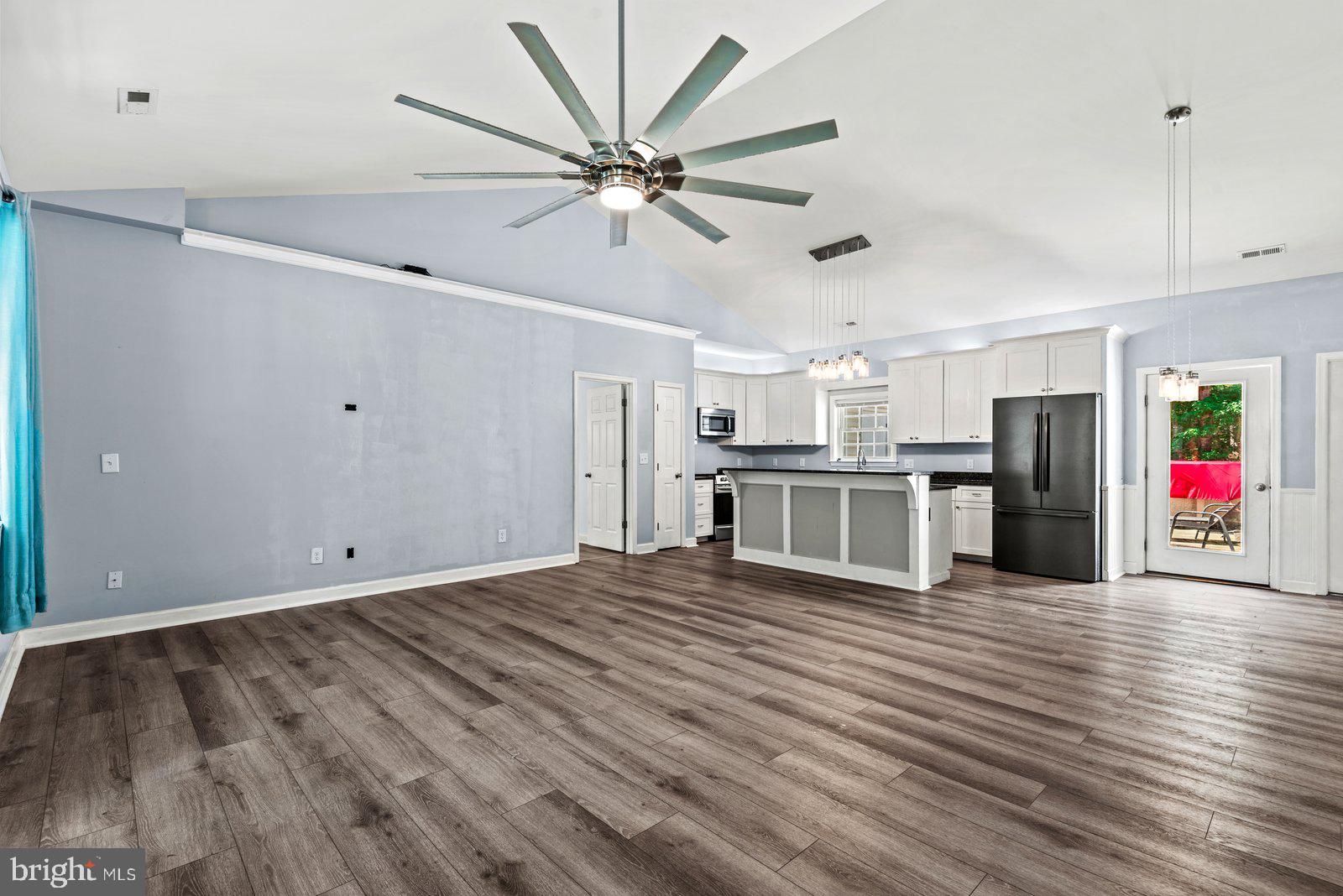 RAGGED POINT BEACH - Residential Lease