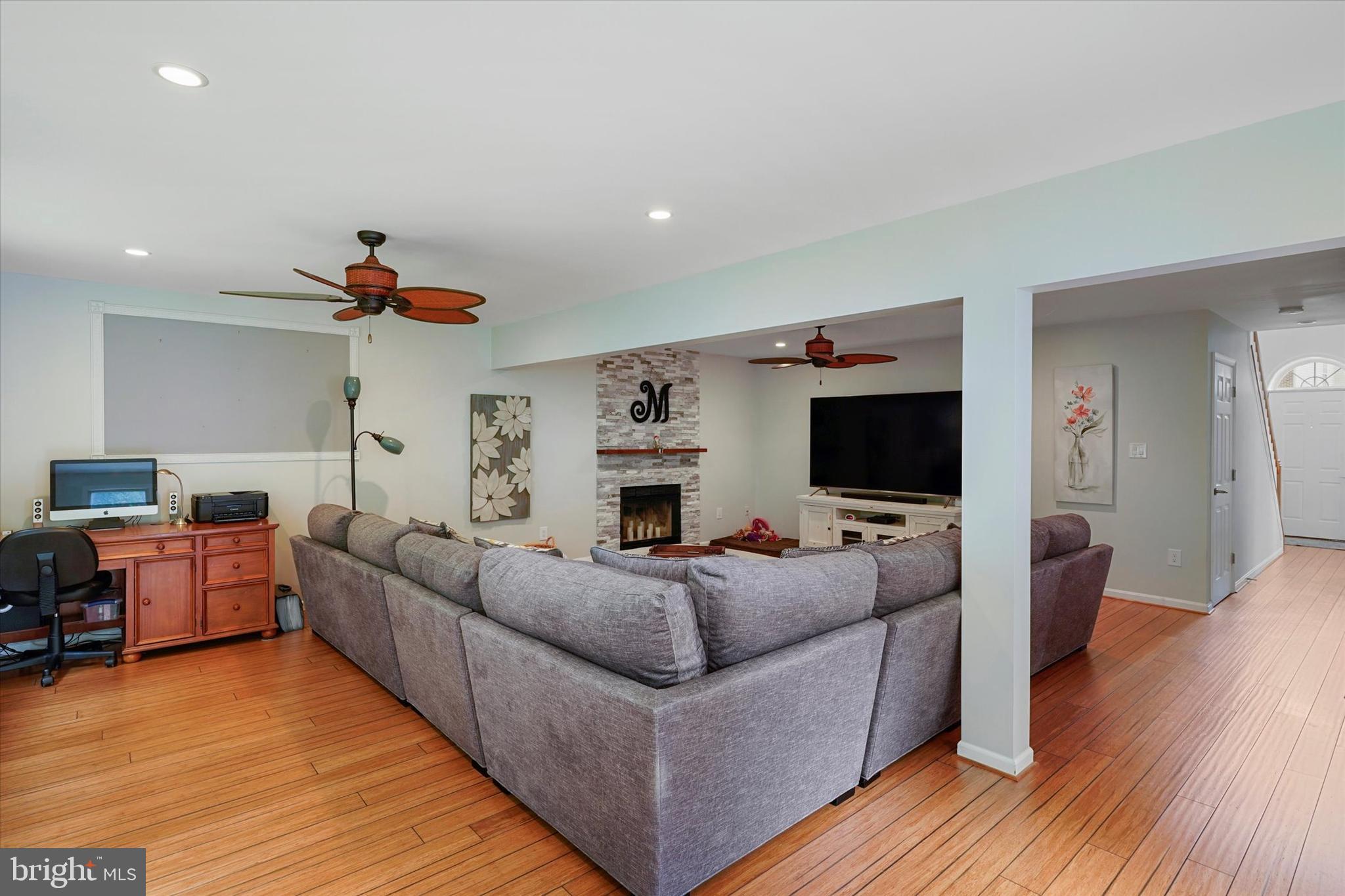 RIVERSIDE - Residential