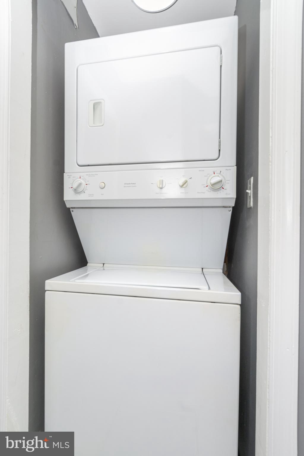 MIDDLE RIVER - Residential Lease