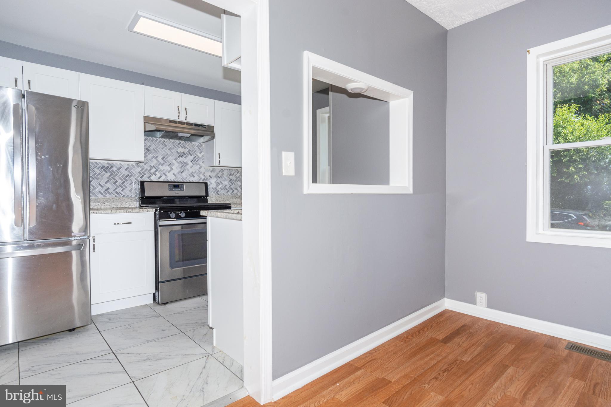 MIDDLE RIVER - Residential Lease