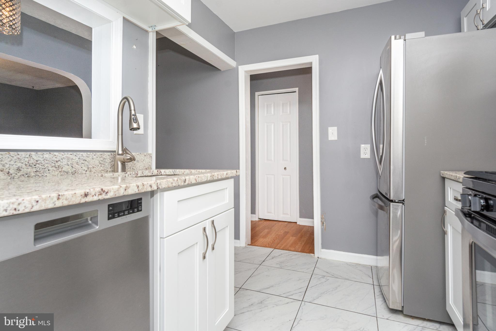 MIDDLE RIVER - Residential Lease