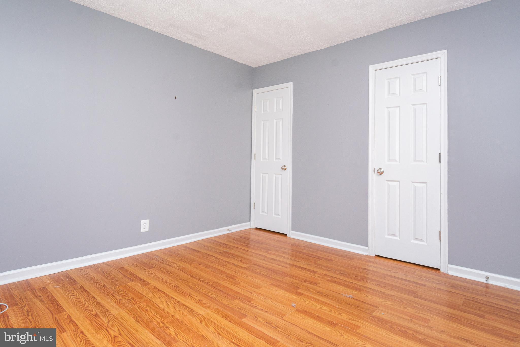 MIDDLE RIVER - Residential Lease