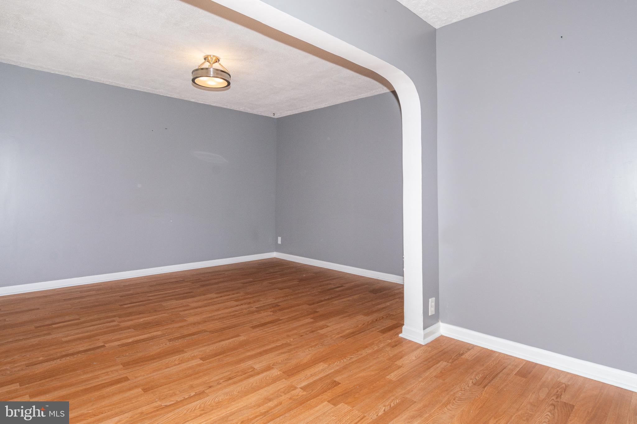 MIDDLE RIVER - Residential Lease