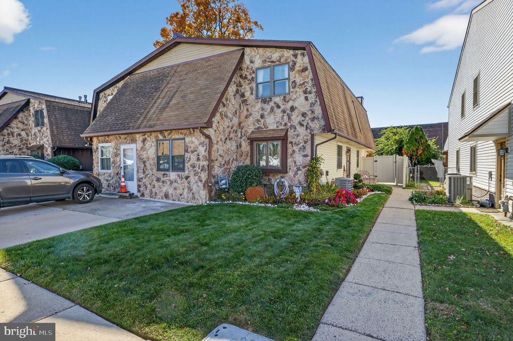 Photo of 1112 Selmer Road, PHILADELPHIA, PA 19116 (MLS # PAPH2554584)