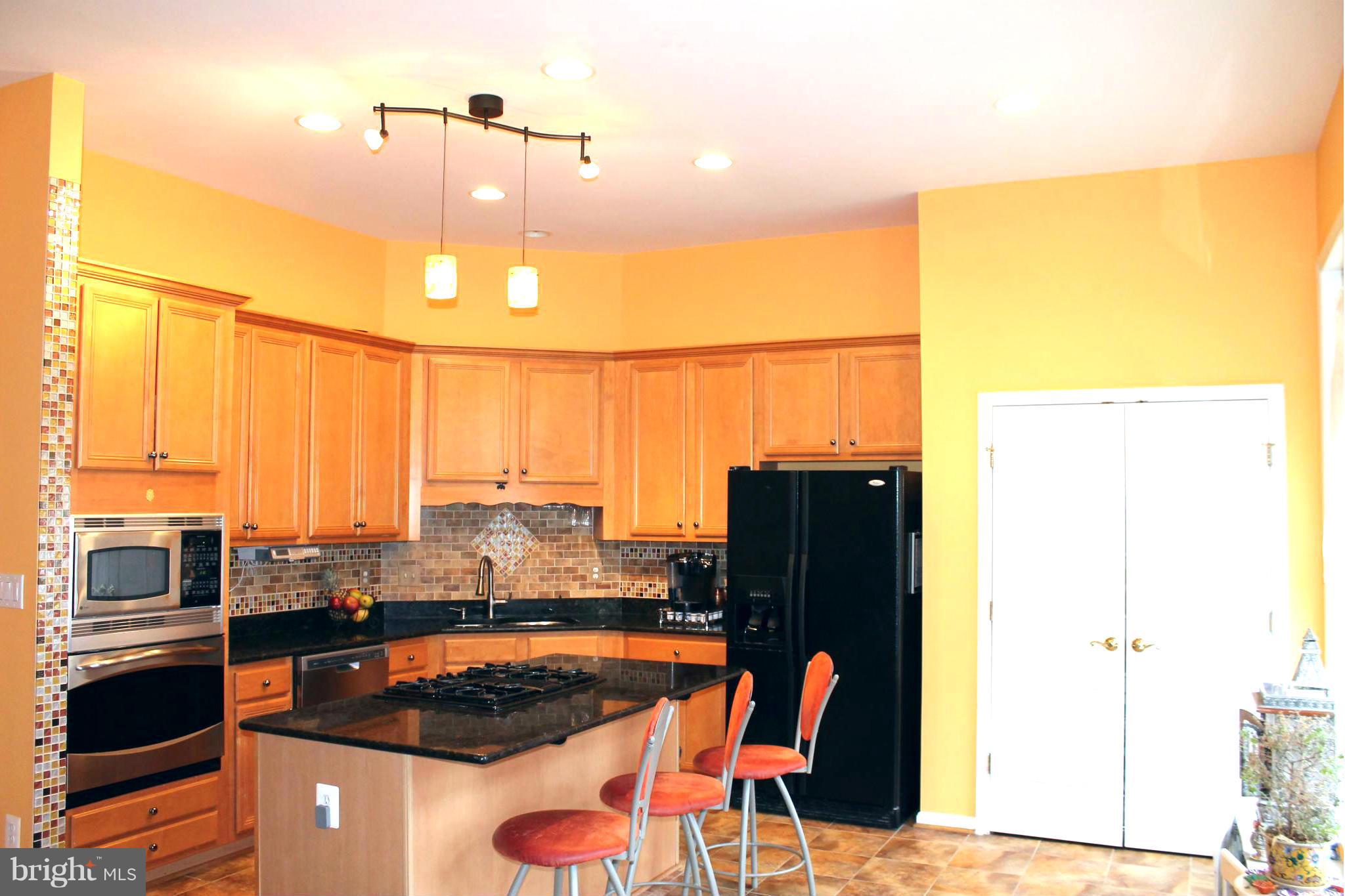 BROADLANDS SOUTH - Residential Lease