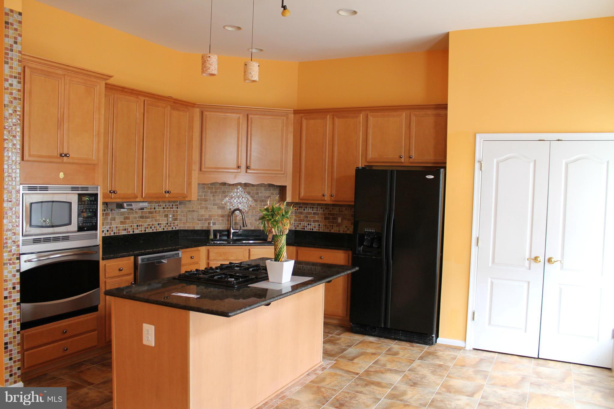 BROADLANDS SOUTH - Residential Lease