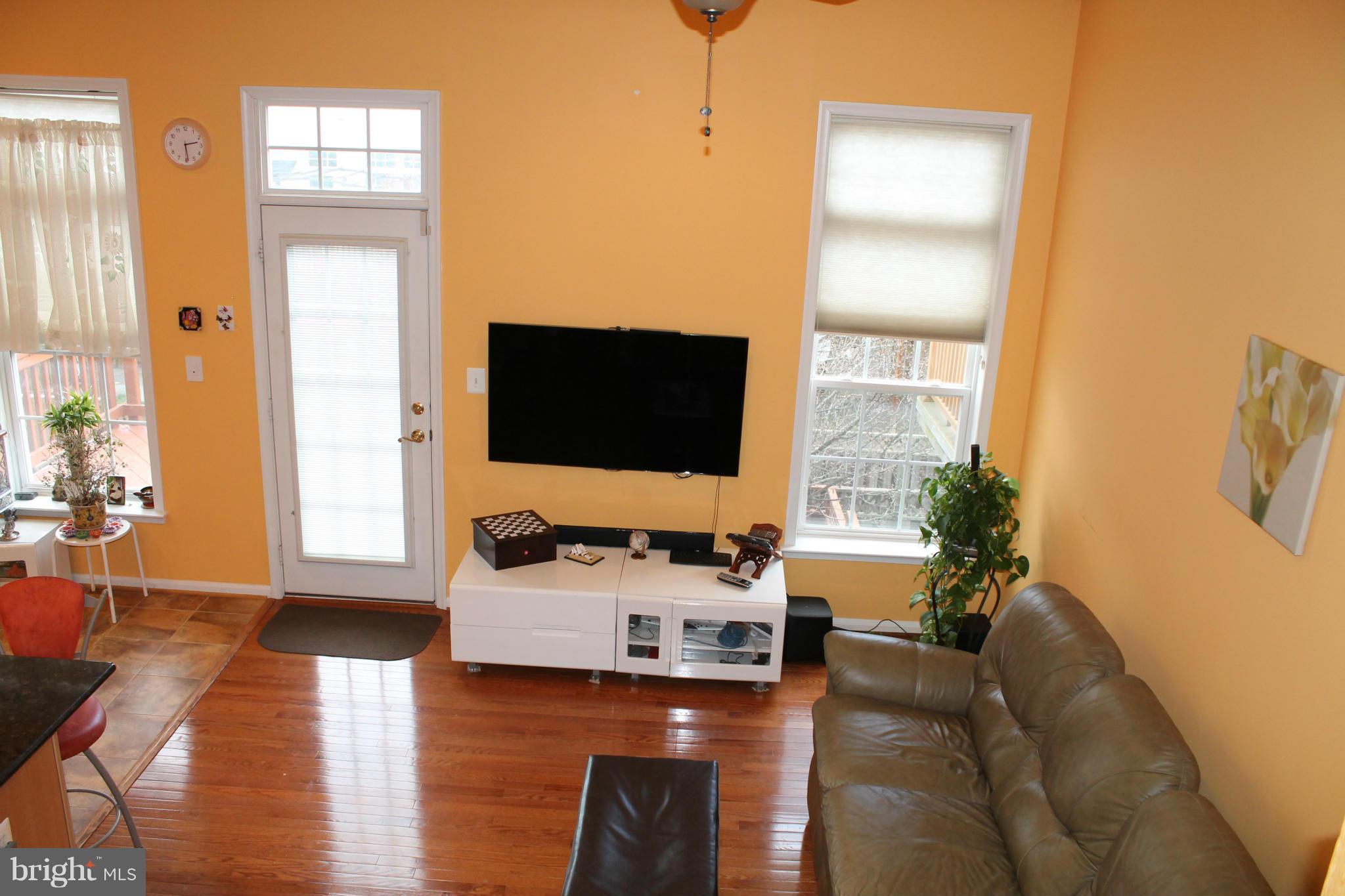 BROADLANDS SOUTH - Residential Lease