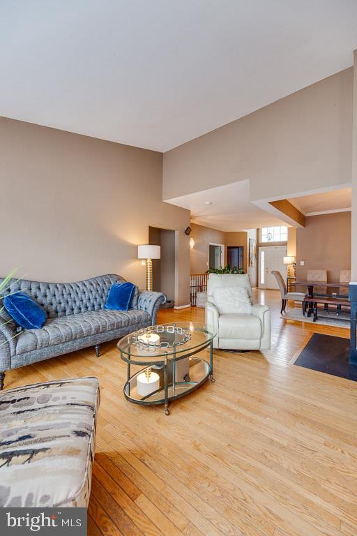 SOUTH RIDING - Residential Lease