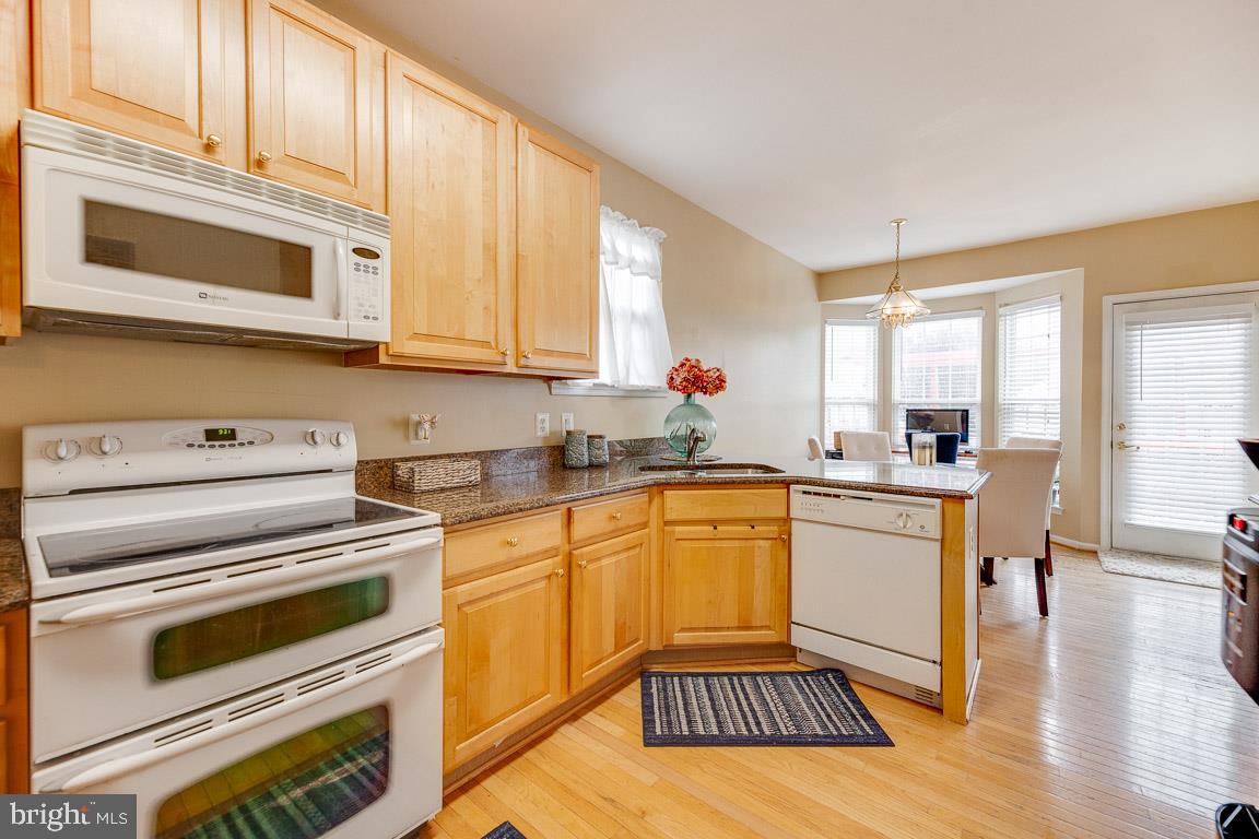 SOUTH RIDING - Residential Lease