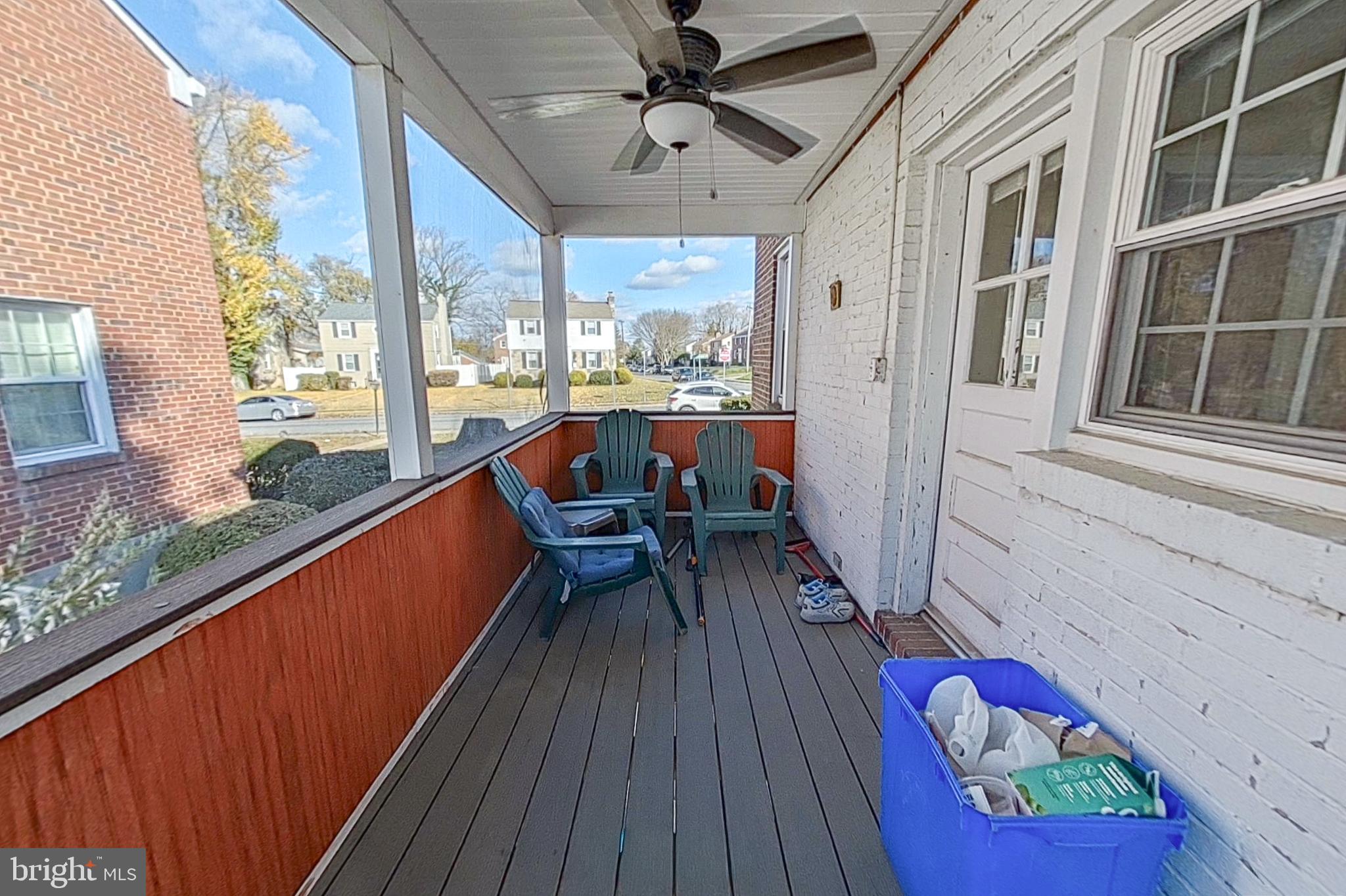 COLONIAL VILLAGE - Residential