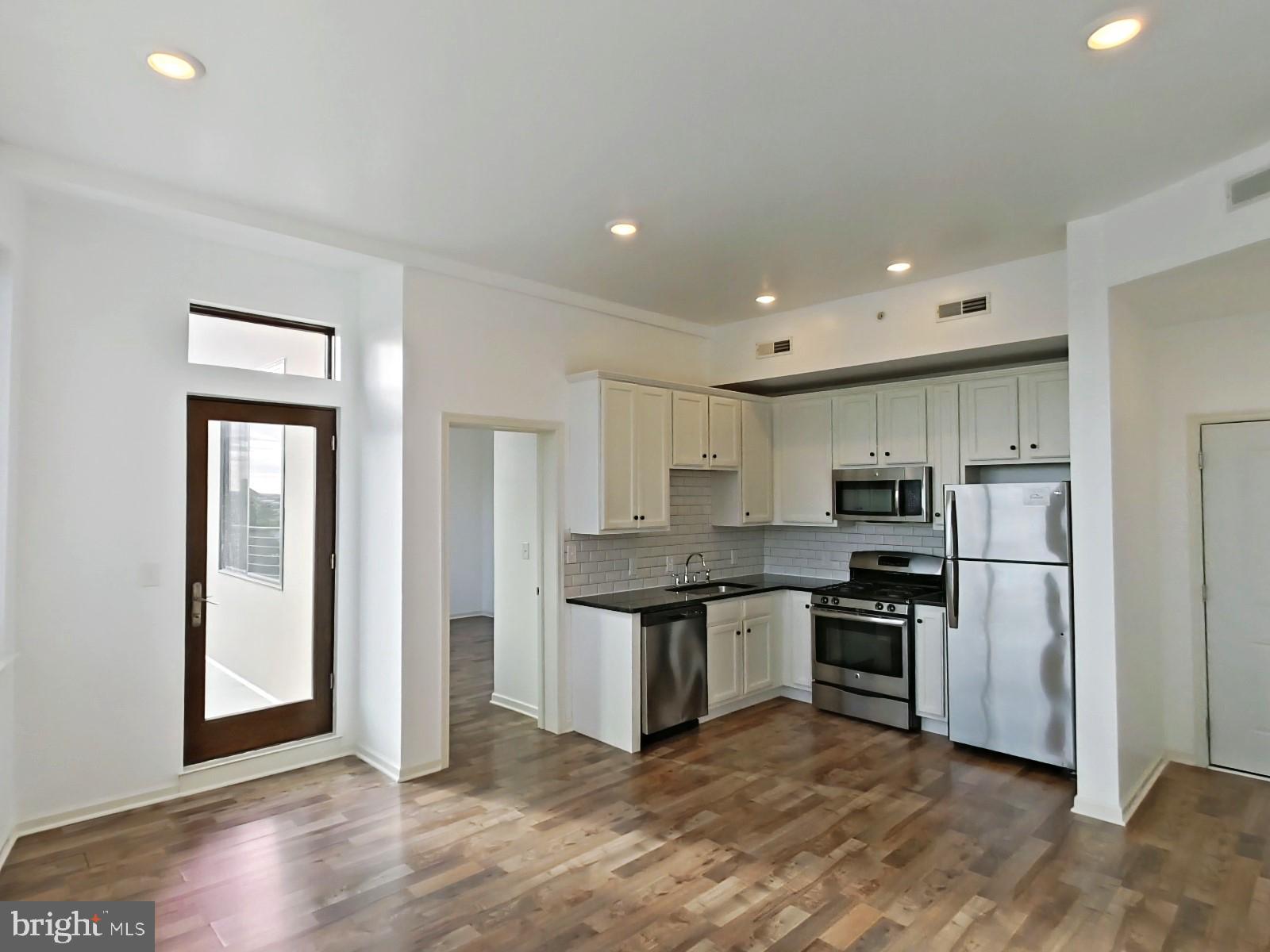 333 EARP STREET 402