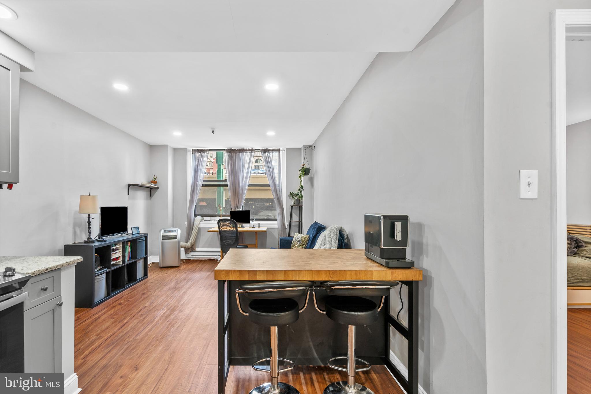 CENTER CITY - Residential