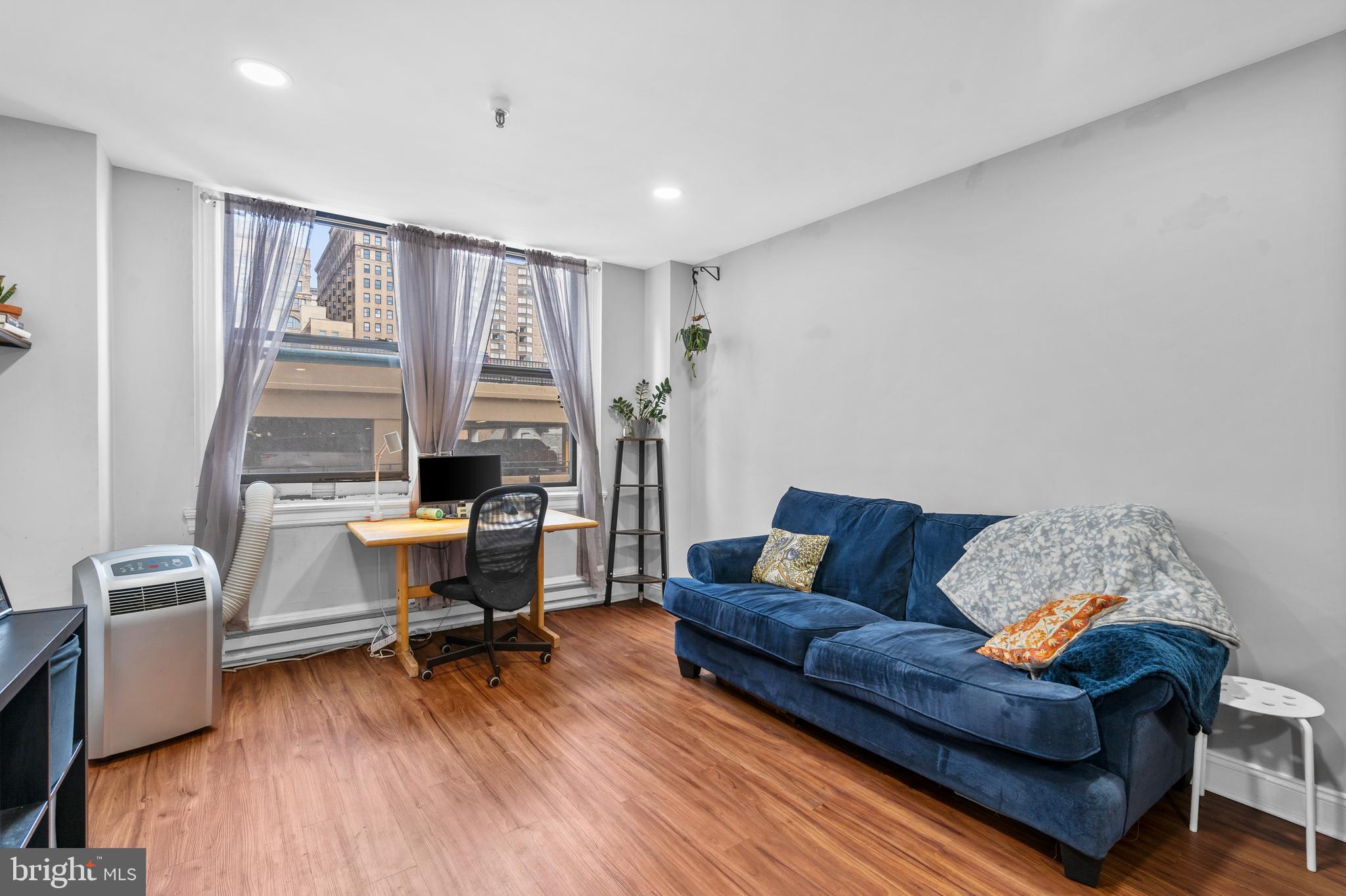 CENTER CITY - Residential