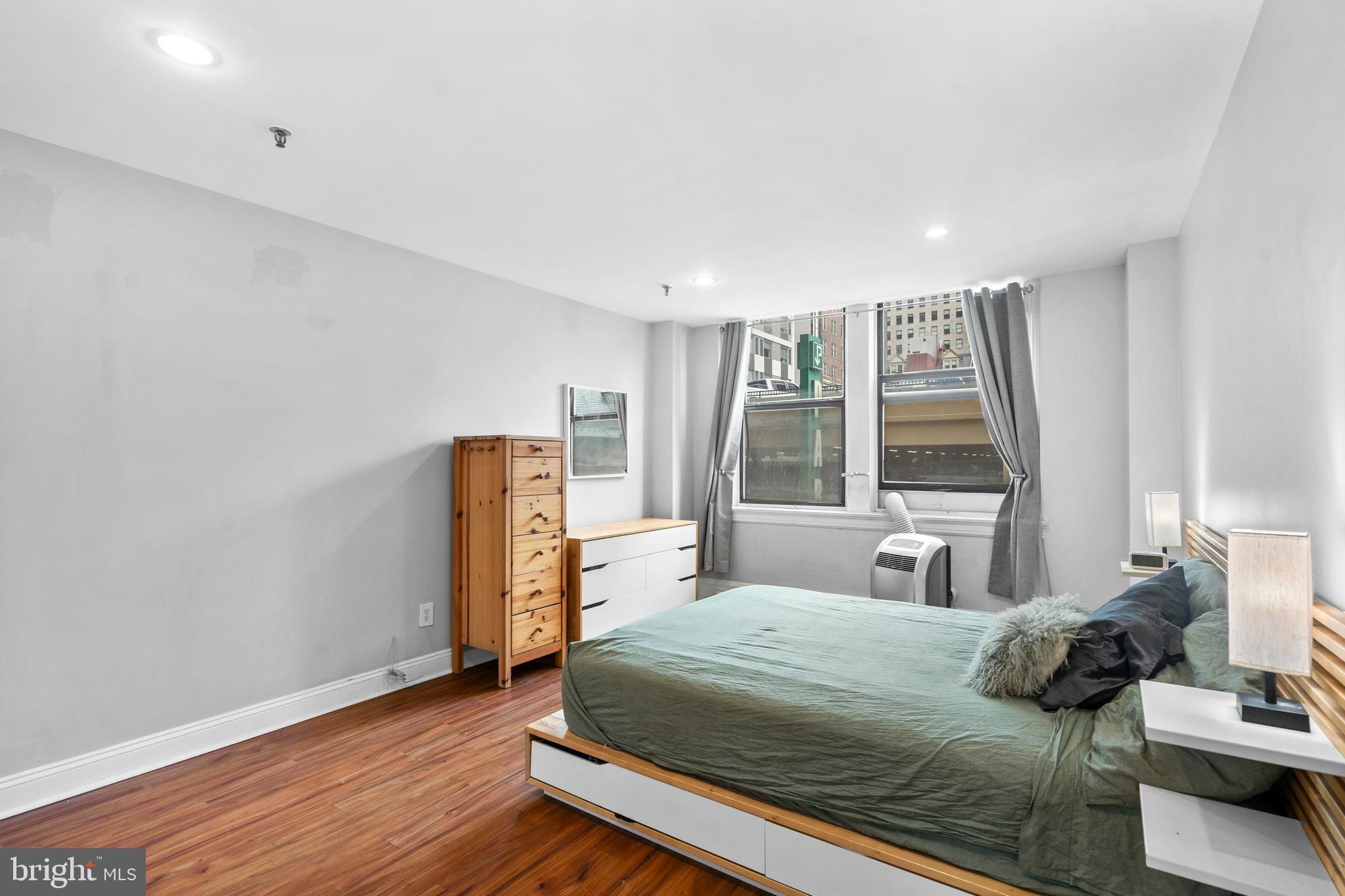 CENTER CITY - Residential