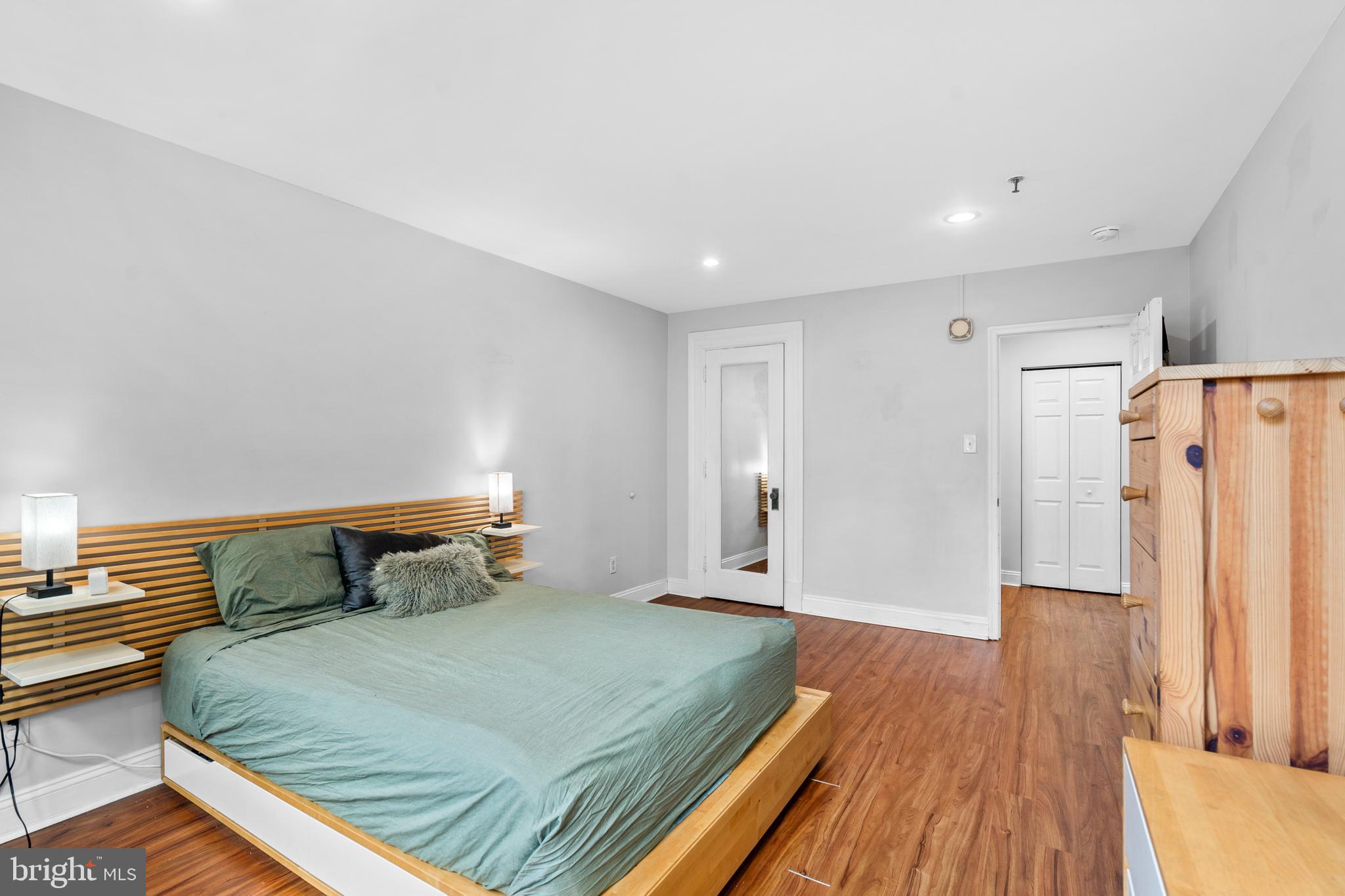 CENTER CITY - Residential