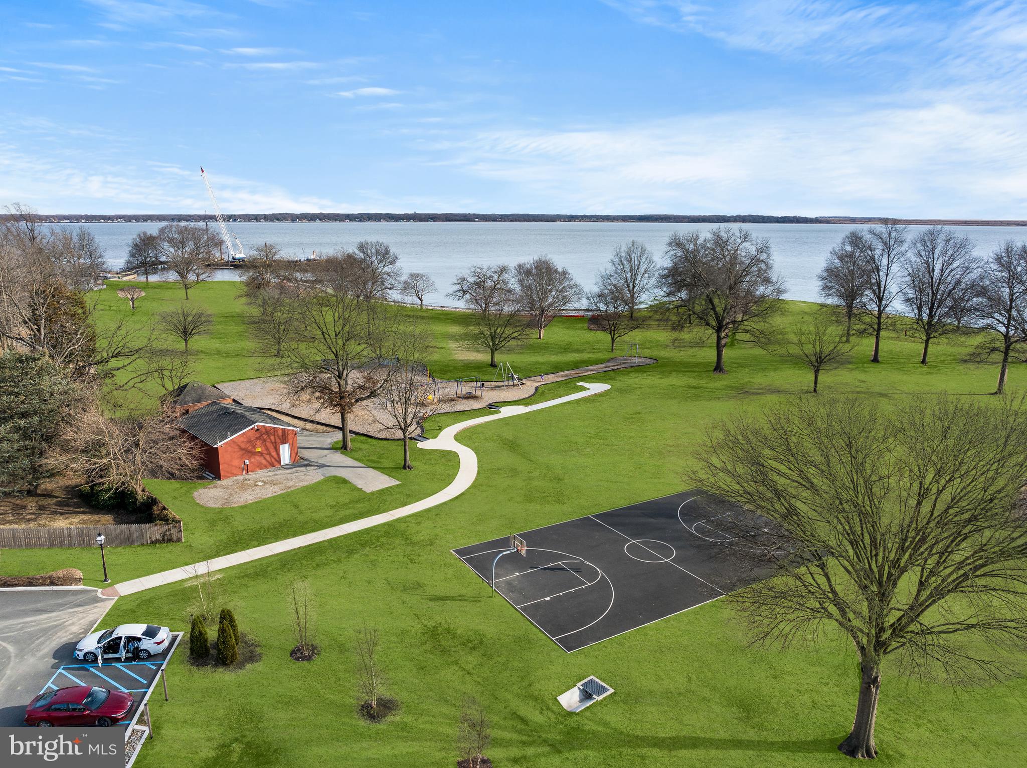 RIVERBEND - Residential