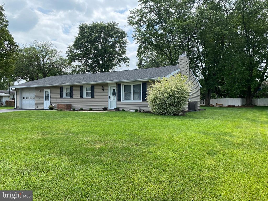 Photo of 1628 APPLE ST, EPHRATA, PA 17522 (MLS # PALA2037118)