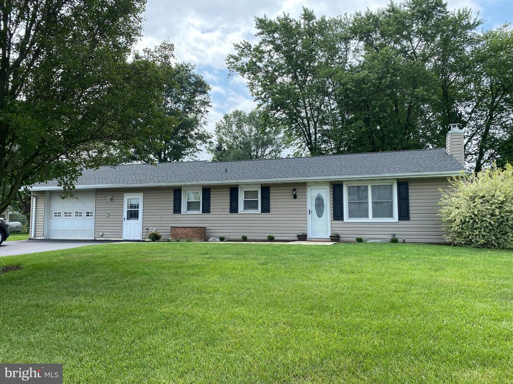 Photo of 1628 APPLE ST, EPHRATA, PA 17522 (MLS # PALA2037118)