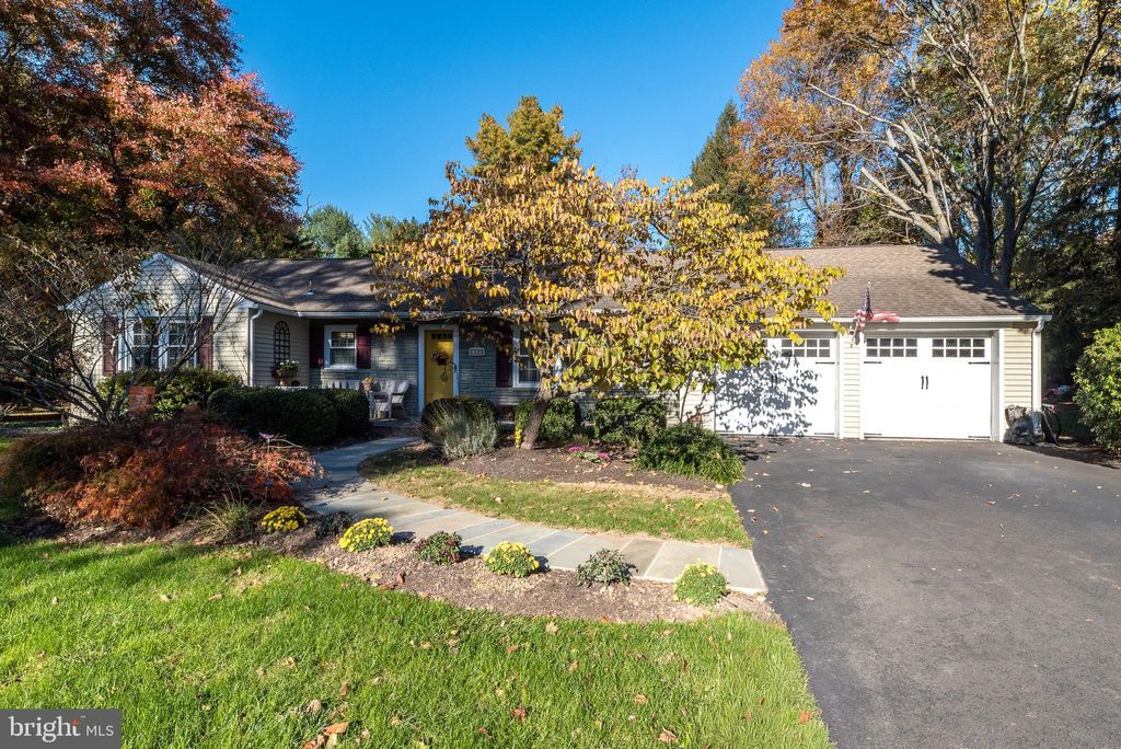 Photo of 249 East Road, DOYLESTOWN, PA 18901 (MLS # PABU2108474)