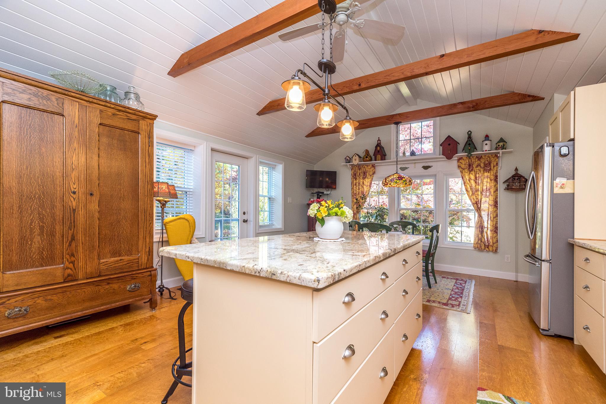 PEBBLE HILL - Residential