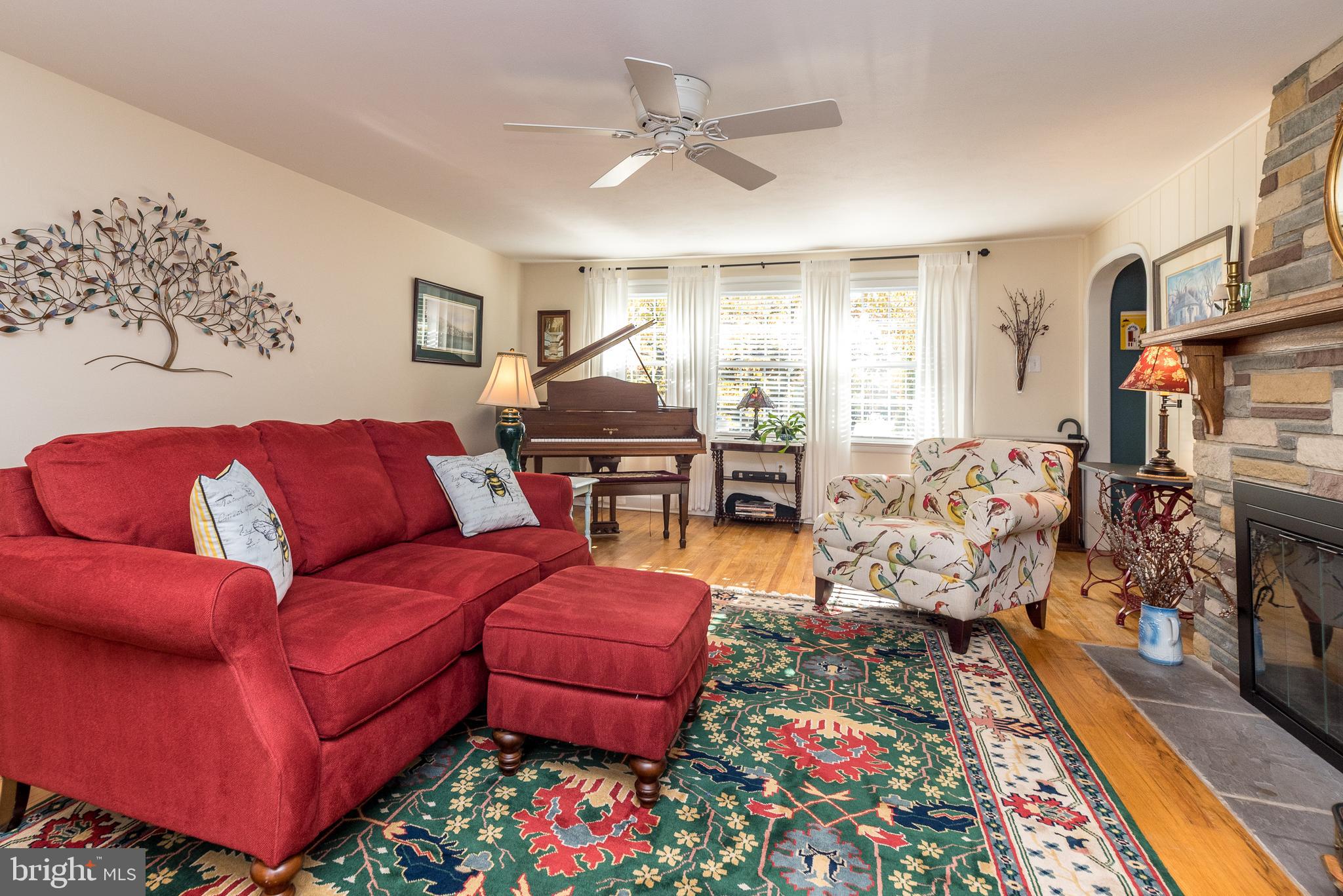 PEBBLE HILL - Residential